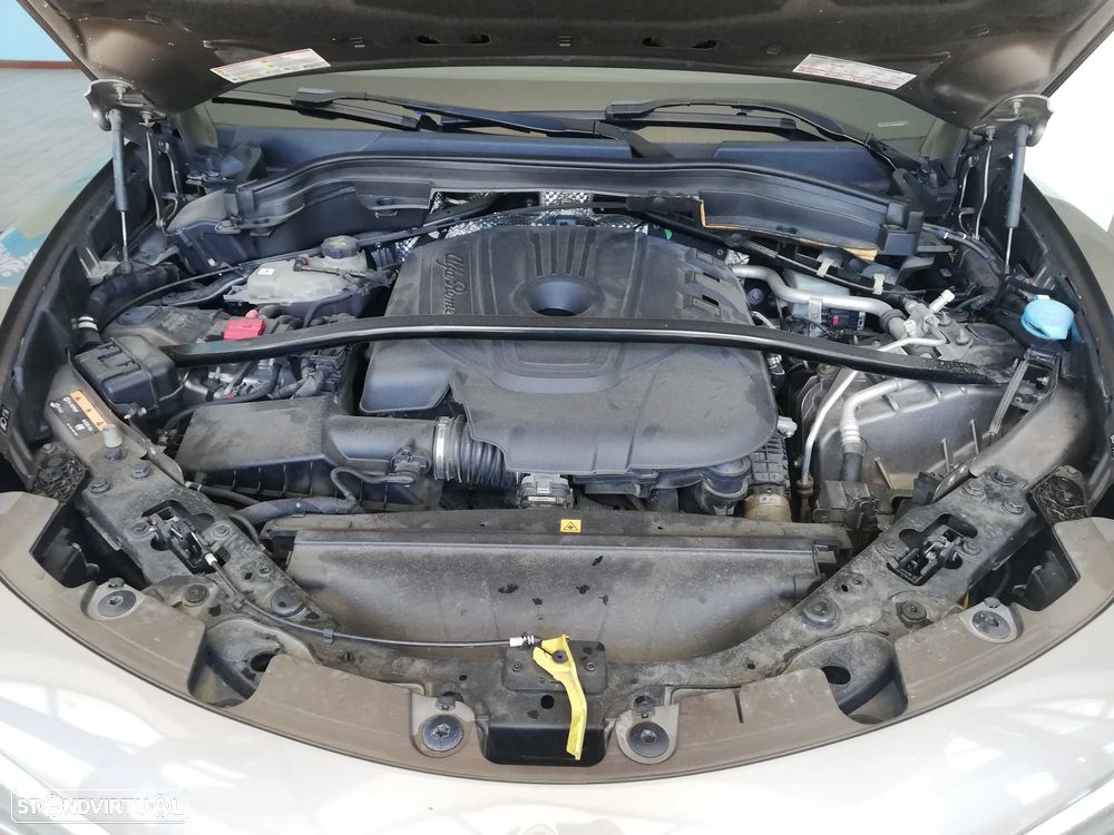 Alfa Romeo Stelvio 2.2 16V AT8 Executive - 26