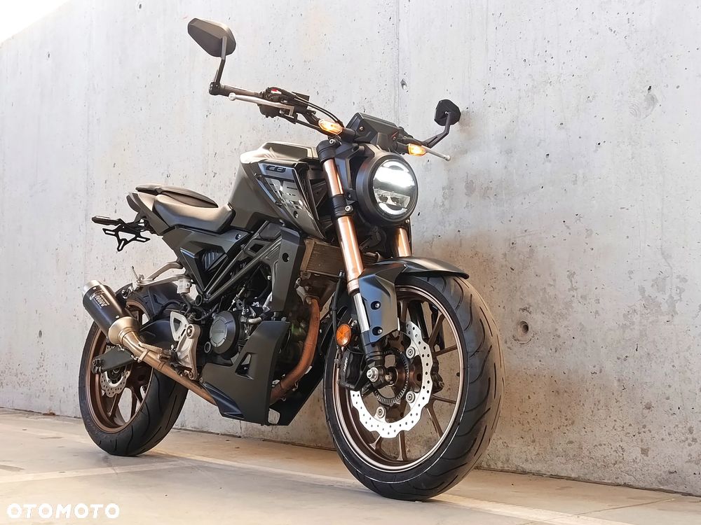 Honda CB - 9