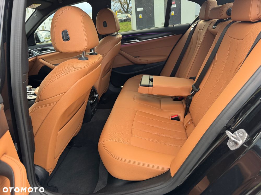 BMW Seria 5 - 30