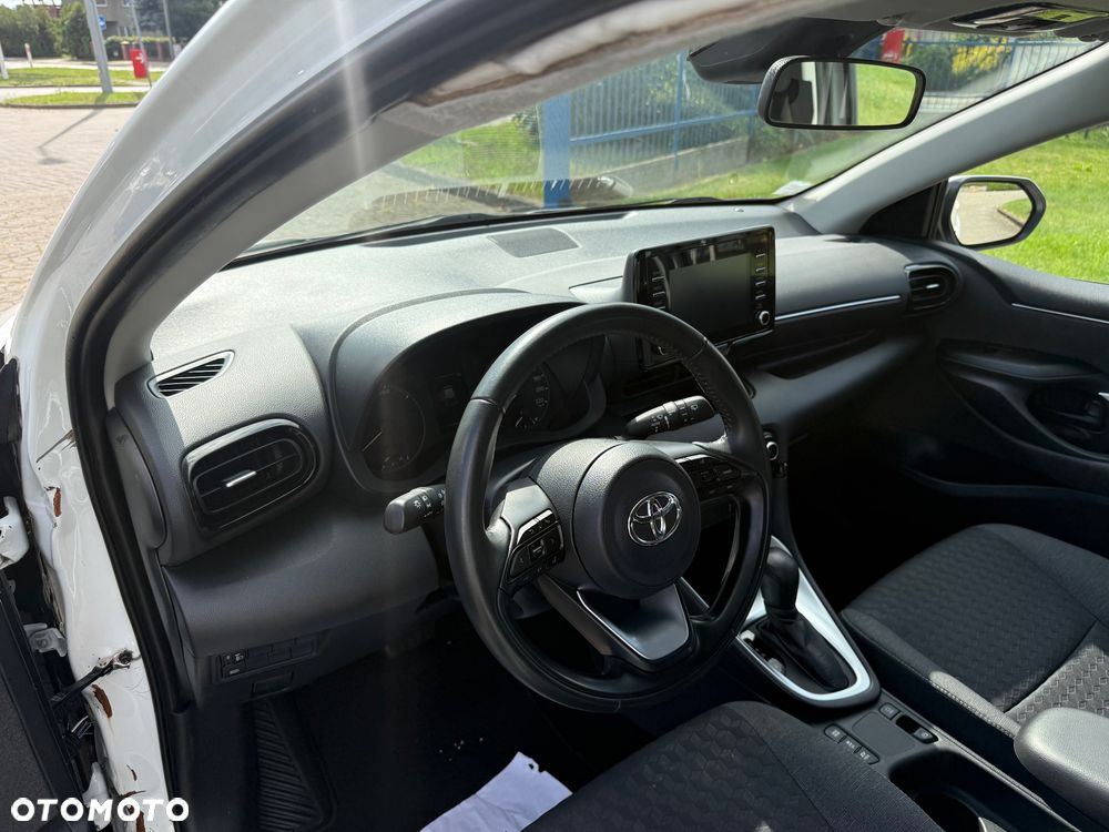 Toyota Yaris - 21