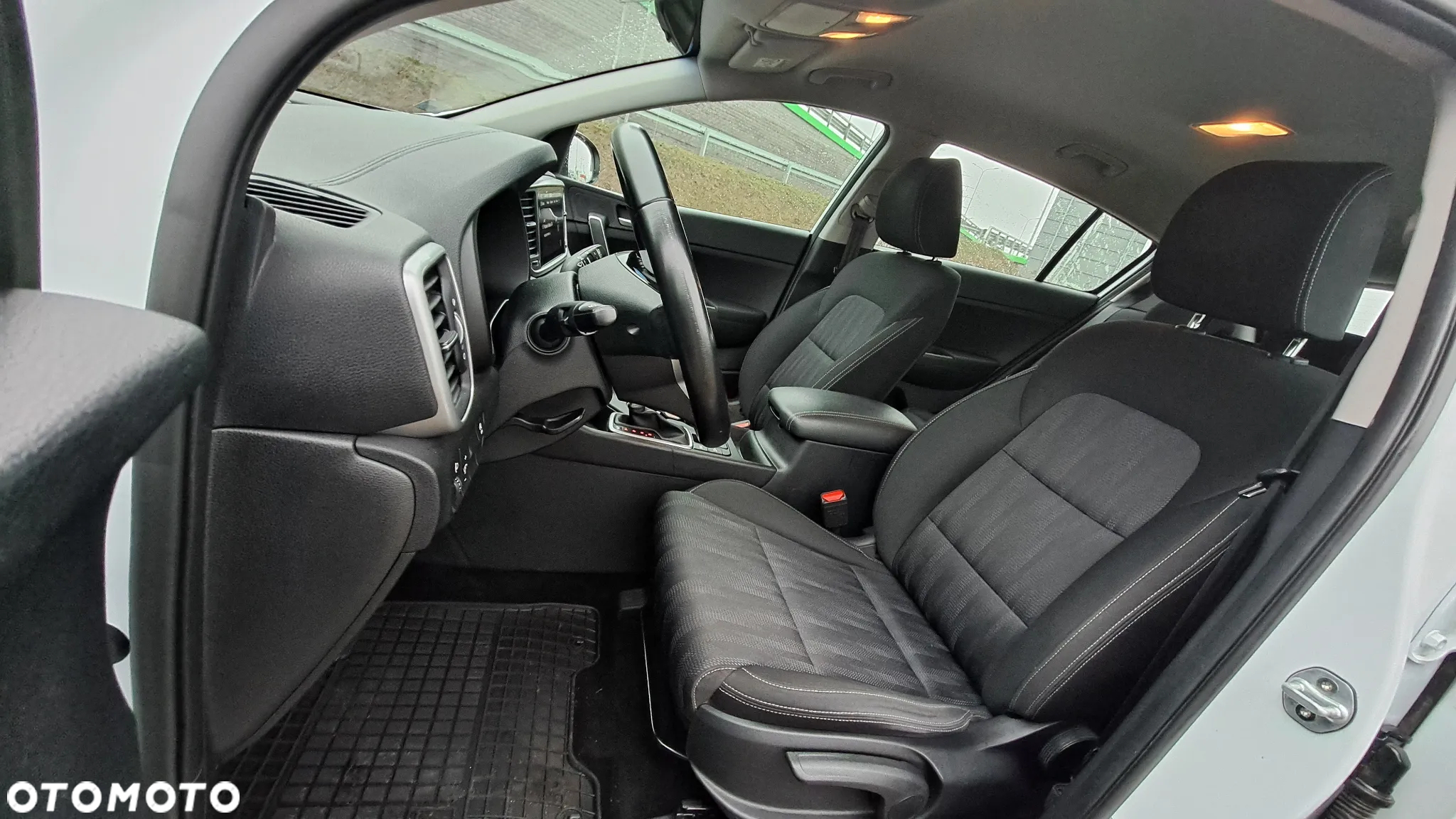 Kia Sportage 1.6 T-GDI M 2WD DCT - 30