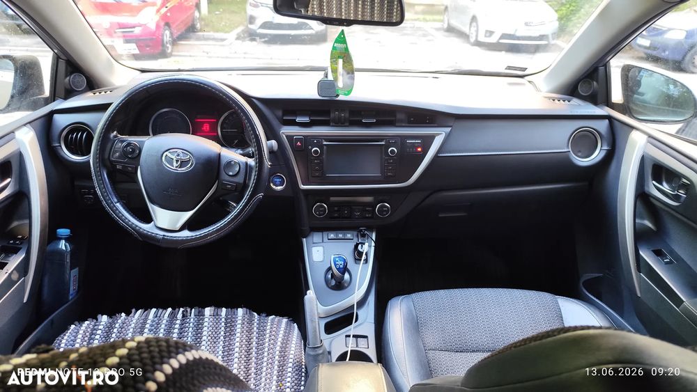 Toyota Auris - 8