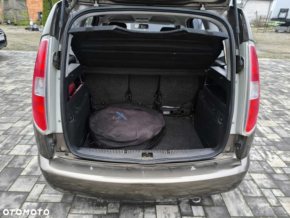 Skoda Roomster 1.4 16V Active - 9