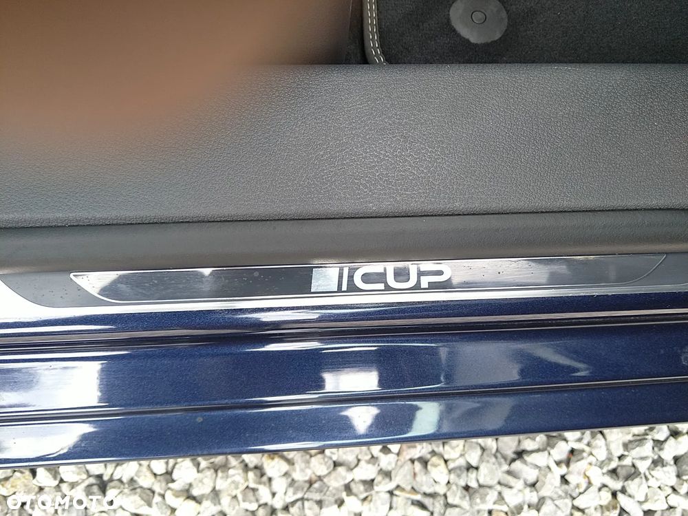Volkswagen Touran 1.6 TDI DPF DSG Cup - 25