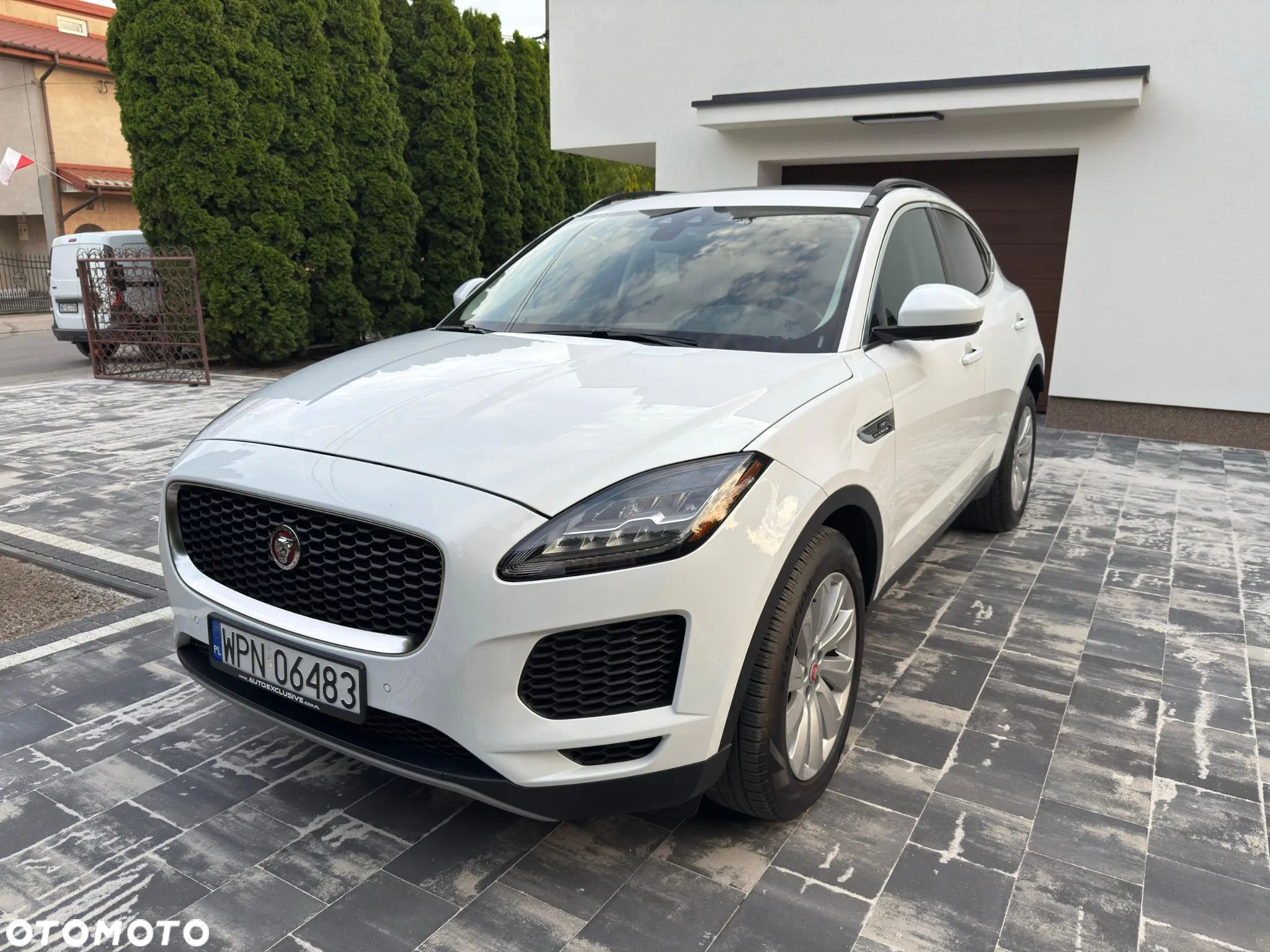 Jaguar E-Pace P250 AWD SE - 1