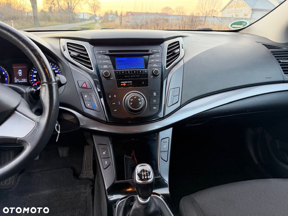 Hyundai i40 Kombi 1.6 Trend - 16