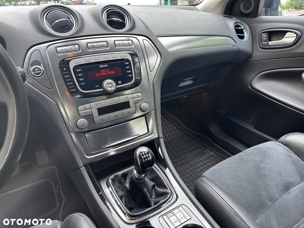 Ford Mondeo 2.5 Titanium X - 15