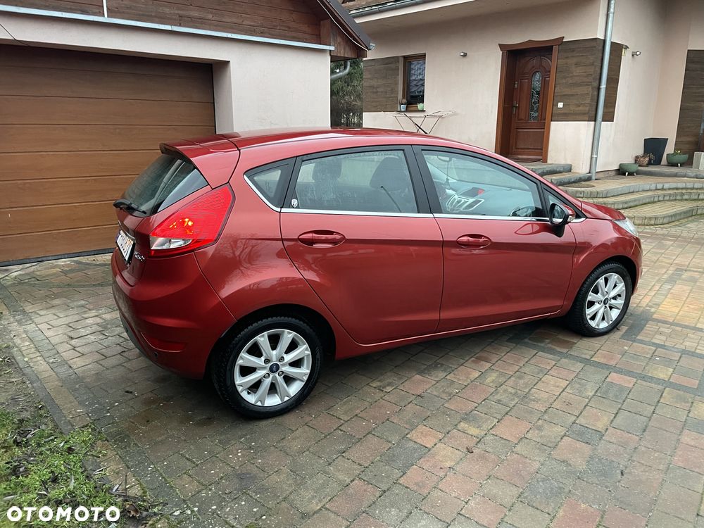 Ford Fiesta 1.4 Ghia - 9