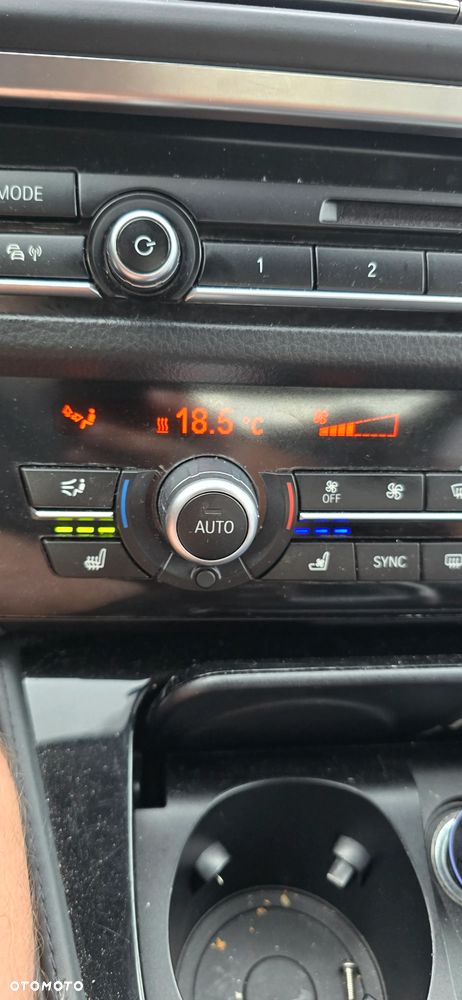 BMW Seria 5 530d xDrive - 15