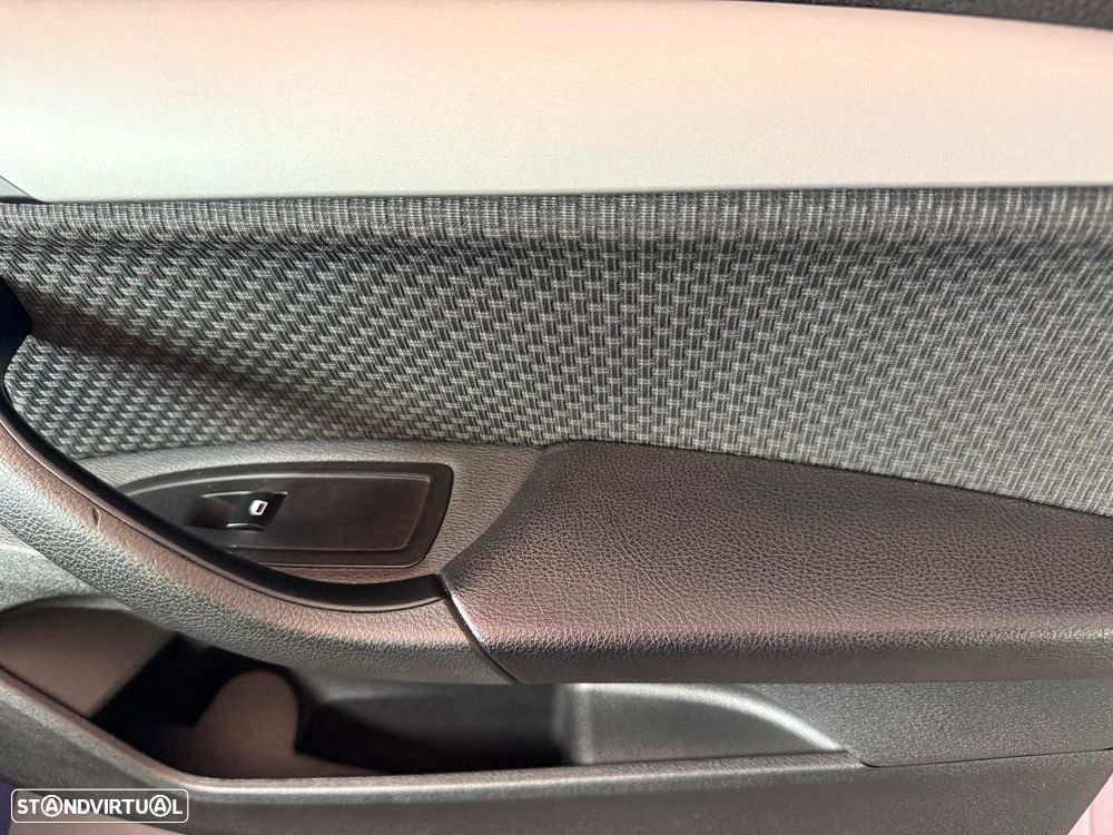 BMW X1 16 d sDrive Advantage Auto - 20