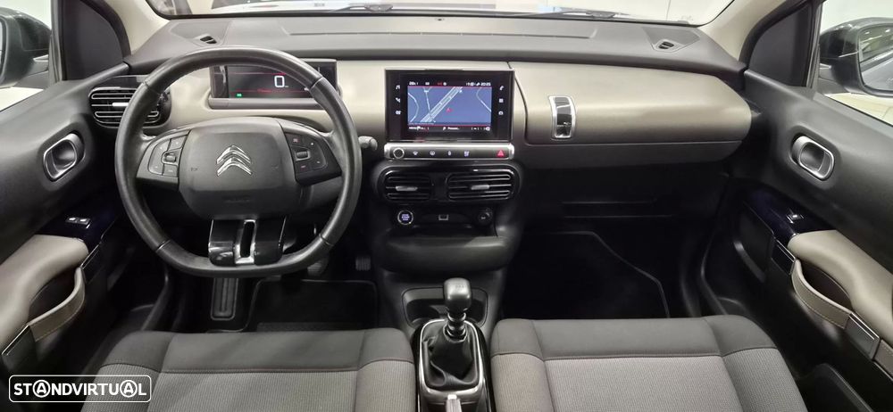 Citroën C4 Cactus 1.5 BlueHDi Shine Pack - 24