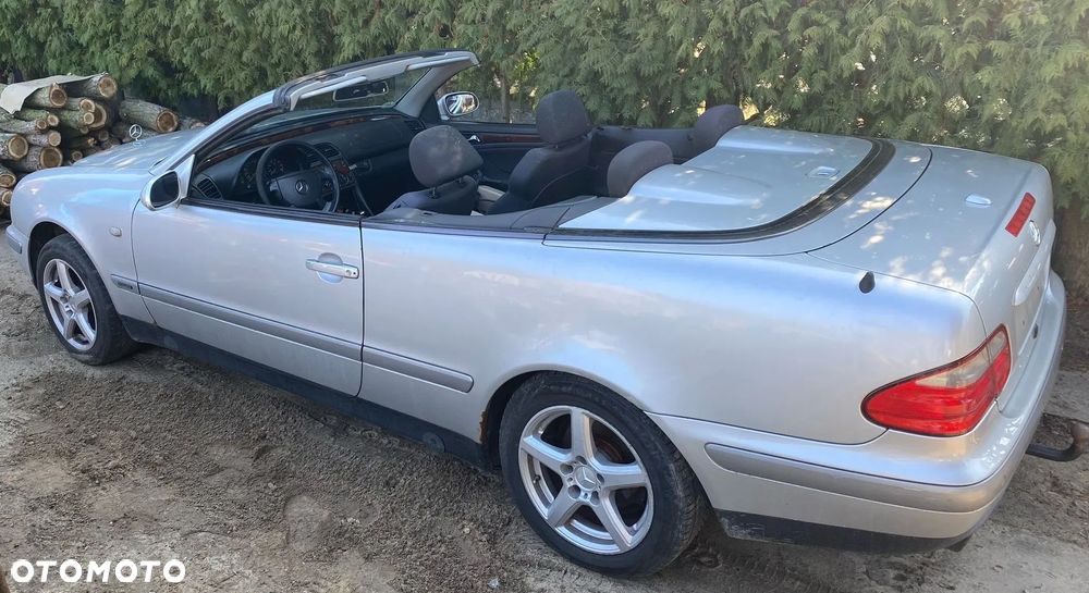 Mercedes-Benz CLK - 3
