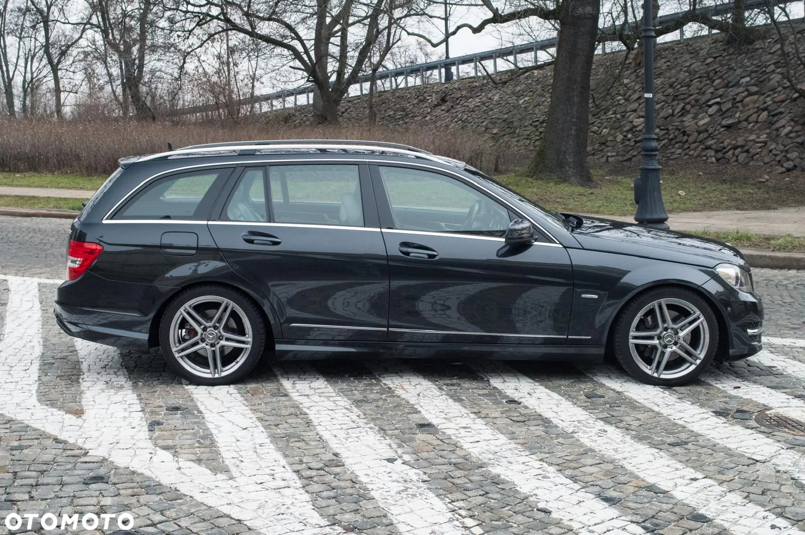 Mercedes-Benz Klasa C 250 (BlueTEC) d 4Matic T 7G-TRONIC AMG Line - 29