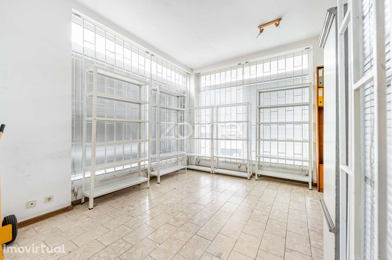 Loja 17 m² - Ed. Variante - Sobreira - Grande imagem: 2/38