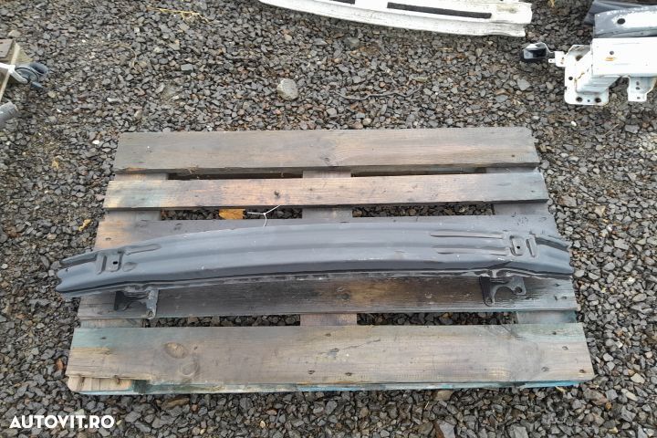 Armatura / Intaritura bara spate Volkswagen VW Touran 1 [2th facelift - 2