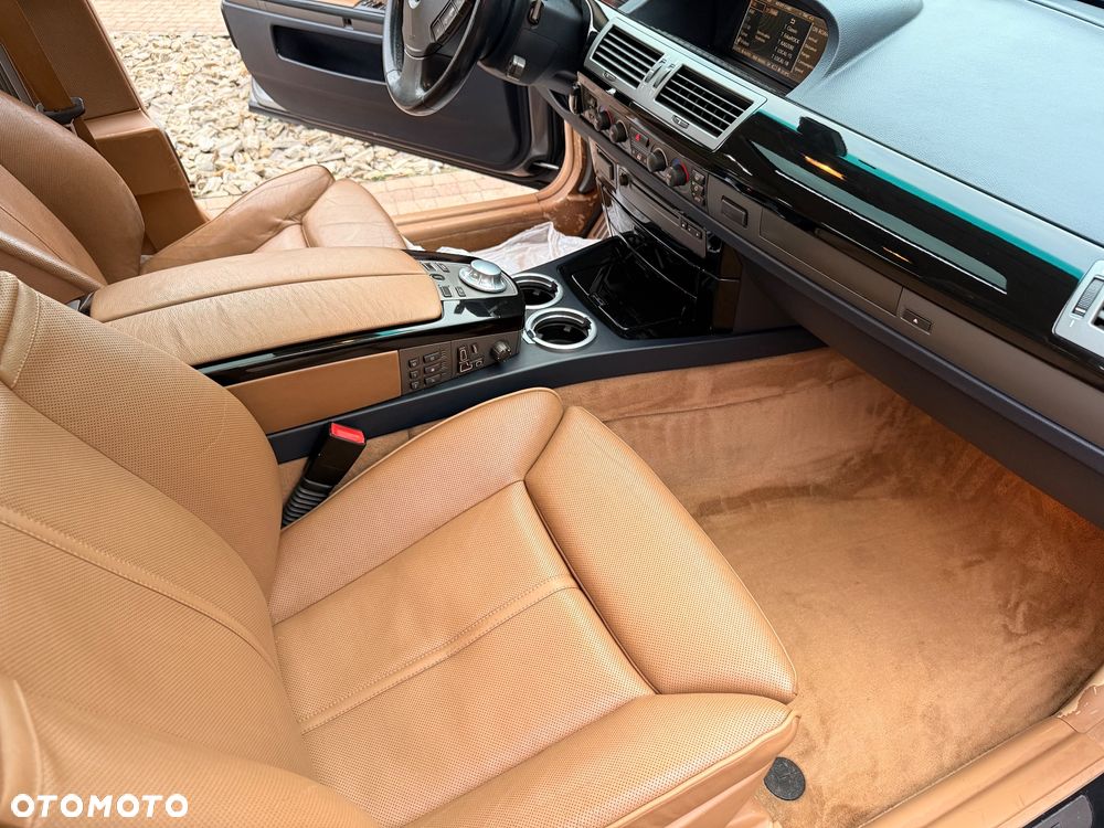 BMW Seria 7 - 17