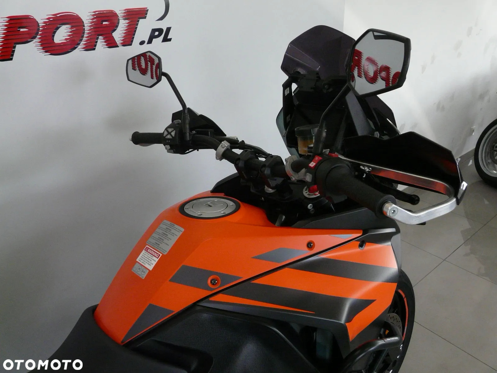KTM Adventure - 11