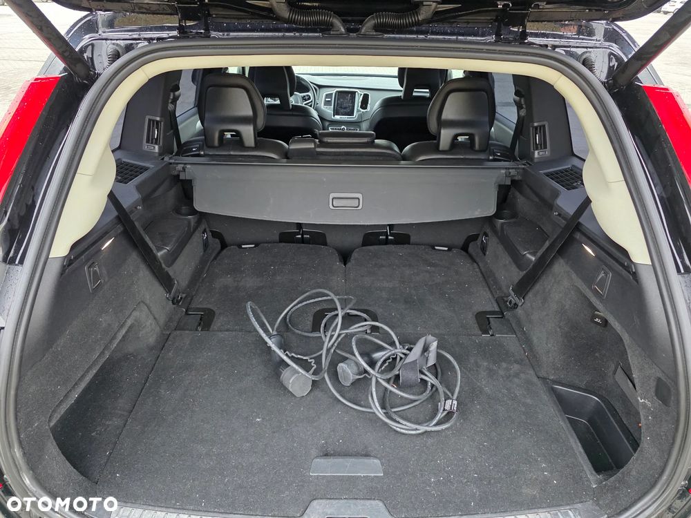 Volvo XC 90 T8 AWD Twin Engine Geartronic Momentum - 15