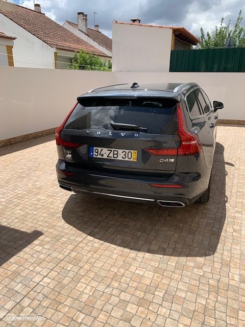 Volvo V60 2.0 B4 Inscription Geartronic - 3