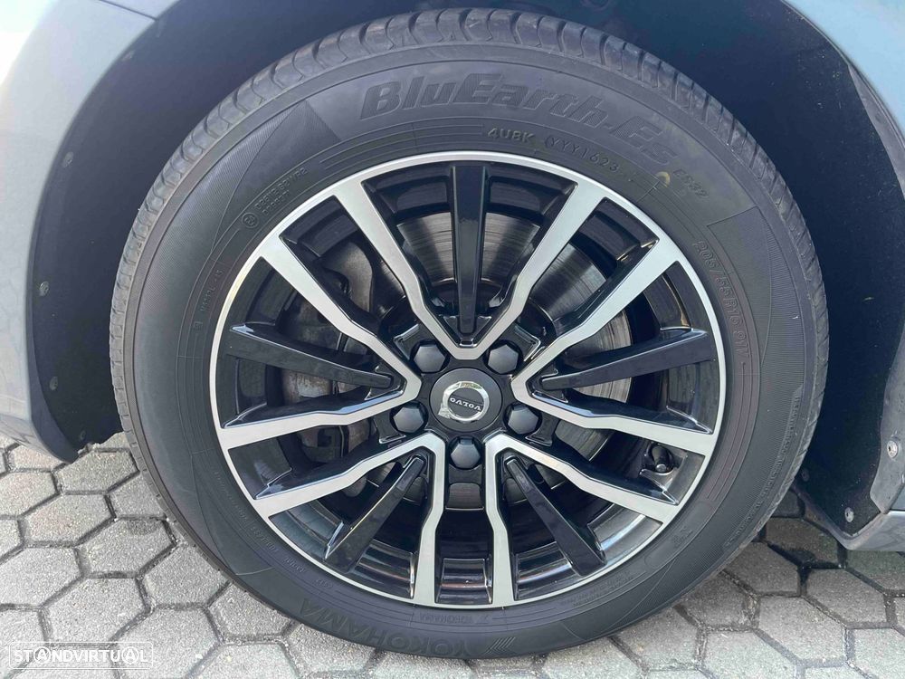 Volvo V40 2.0 D4 Inscripton Geartronic - 10