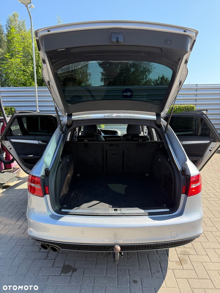 Audi A4 Avant 2.0 TDI DPF quattro S tronic S line Sportpaket - 25
