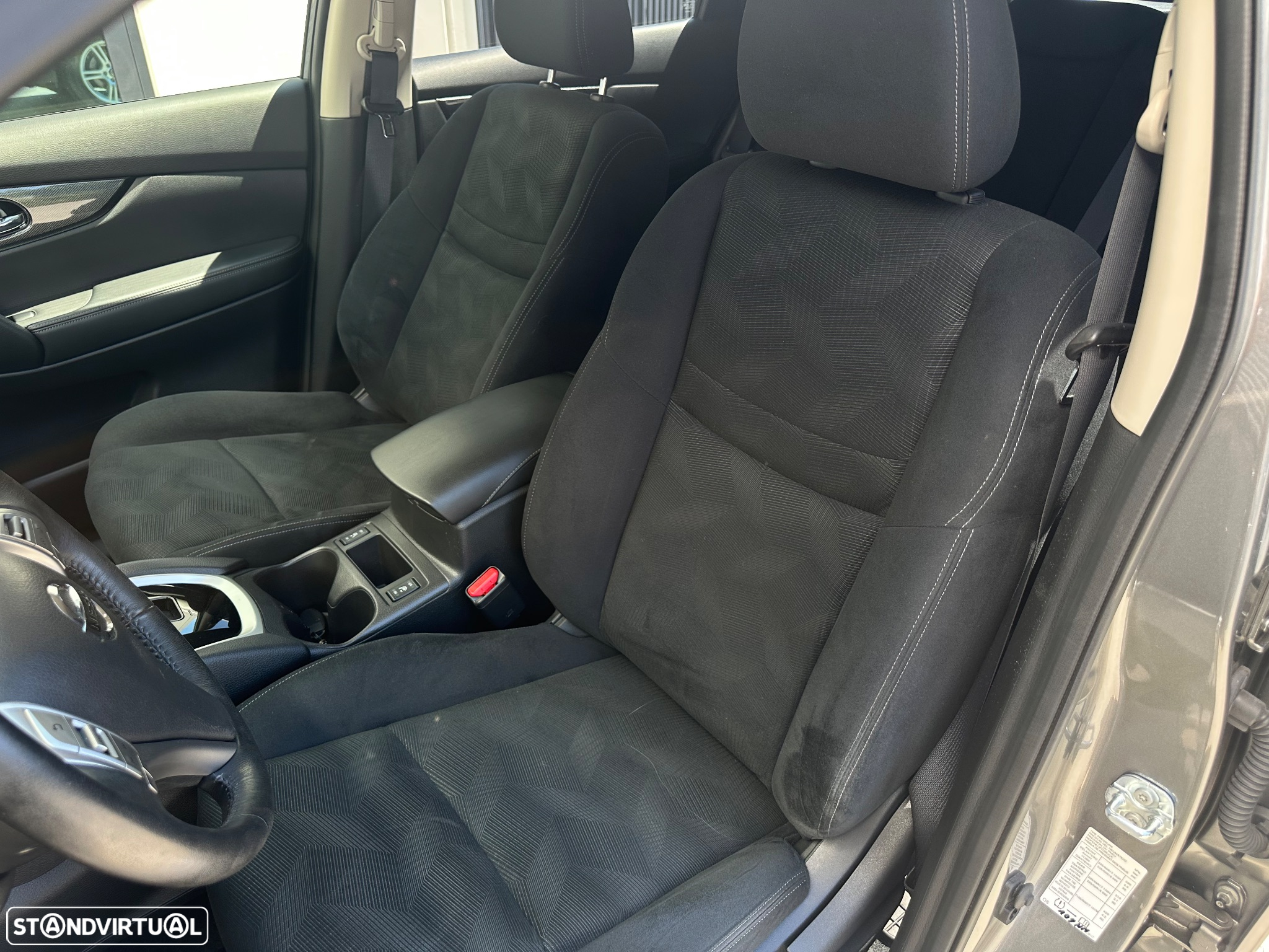 Nissan X-Trail 1.6 dCi Acenta Xtronic - 25