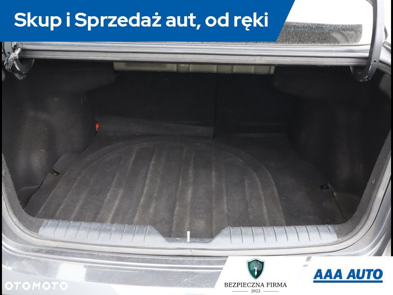 Kia Rio - 14