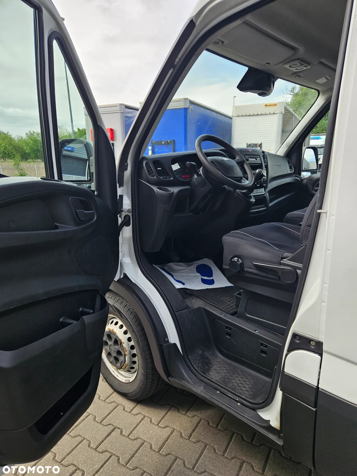 Iveco 35S15V - 8