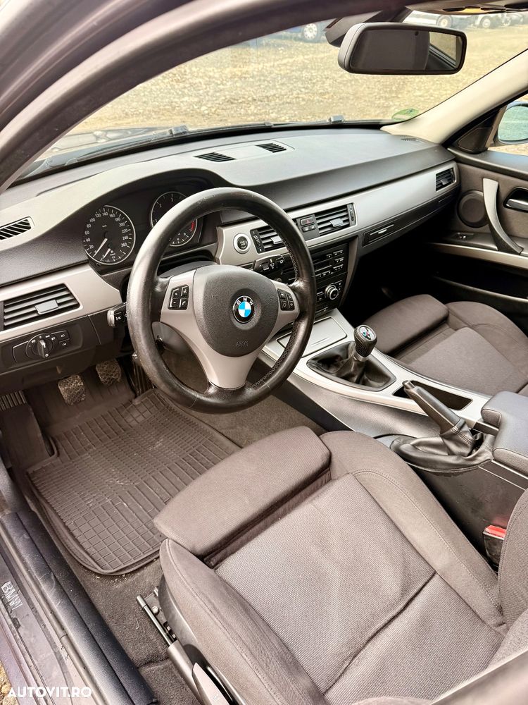 BMW Seria 3 320d - 16