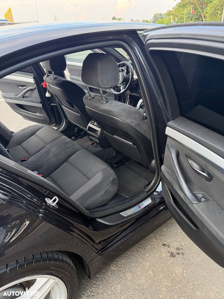 BMW Seria 5 530d xDrive - 7