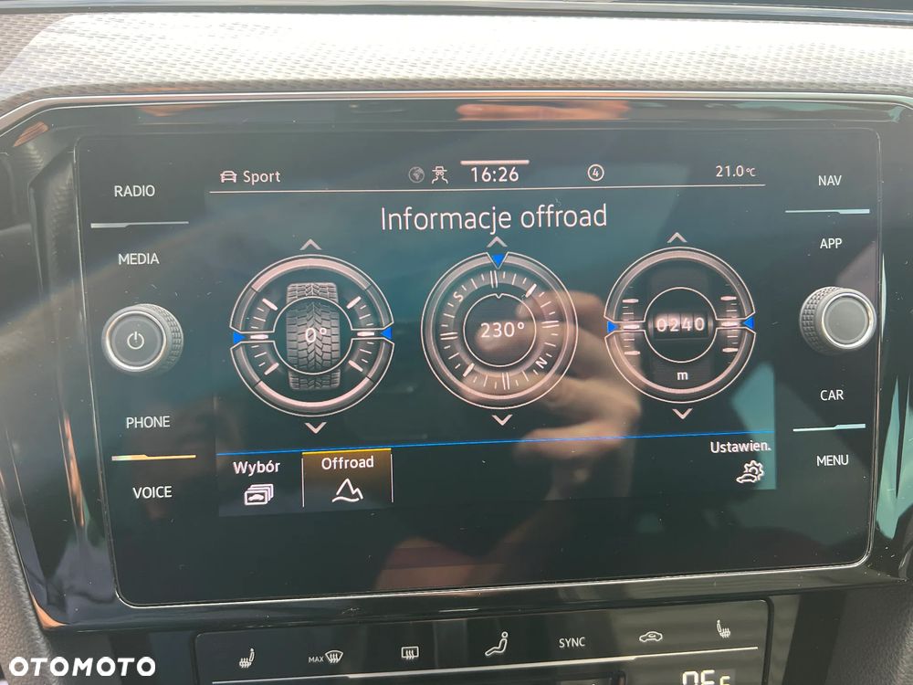 Volkswagen Passat Alltrack 2.0 TDI SCR DSG 4Motion - 30