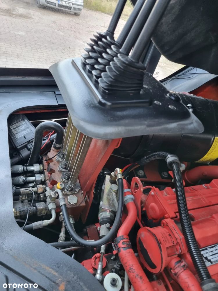 Linde H60D Wózek Widłowy 6 ton Udzwig. Silnik DEUTZ Turbo 6 cylindrów. 2x Posuw wideł Hydr. niski przebieg 6326h. Import Norwegia! Zero luzów i wycieków Jazda Hydrostatic. Stan Perfekcyjny! DIESEL - 29