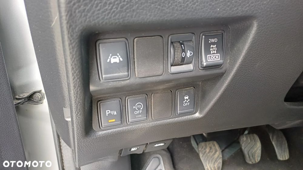 Nissan Qashqai 1.6 DCi ALL-MODE 4x4i TEKNA - 11