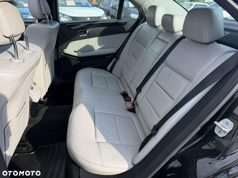 Mercedes-Benz Klasa E 220 BlueTEC 7G-TRONIC Avantgarde - 18