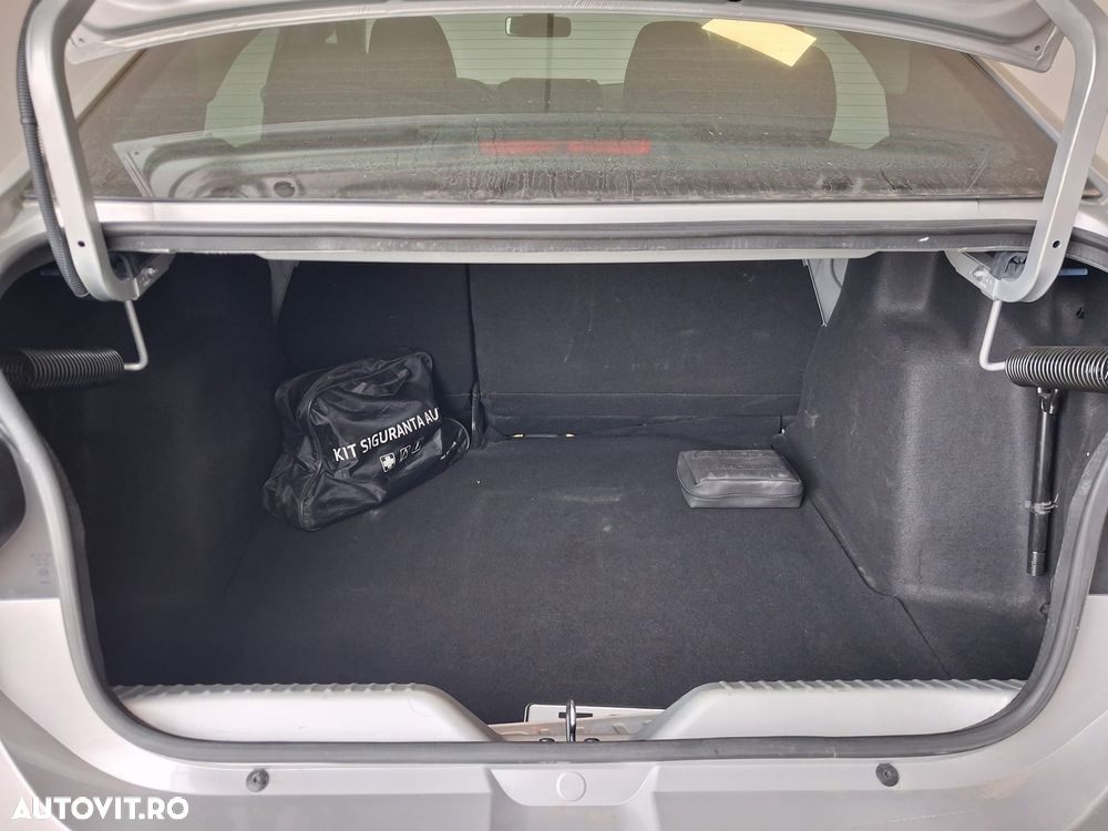 Dacia Logan ECO-G 100 MT6 Comfort - 15