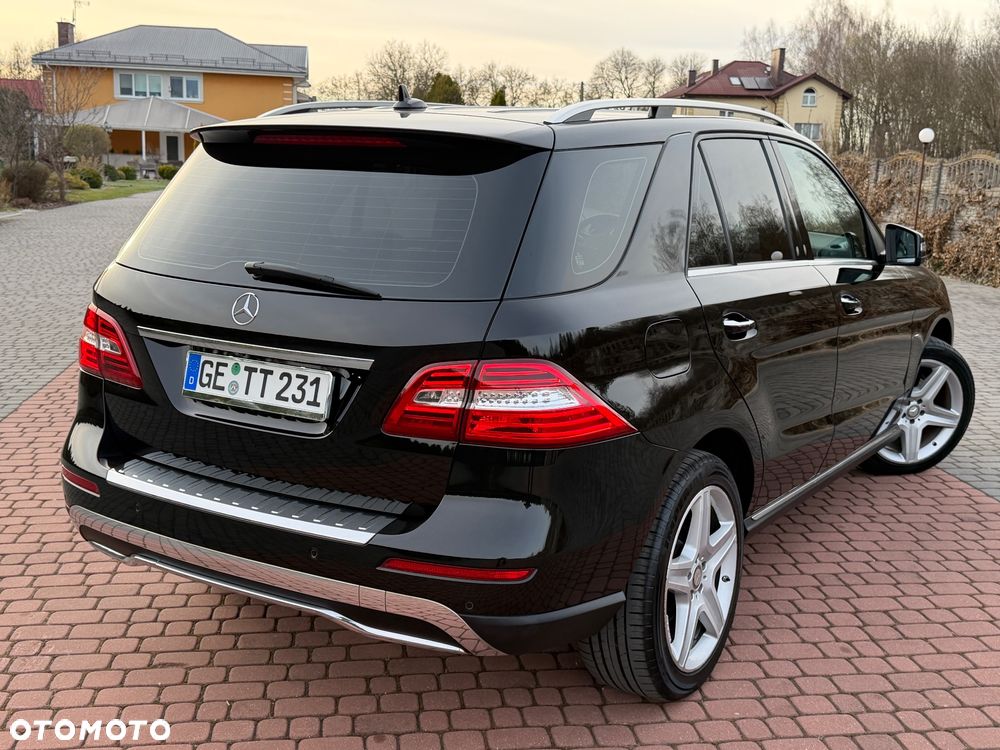 Mercedes-Benz ML 350 BlueTEC 4MATIC 7G-TRONIC Edition 1 - 2