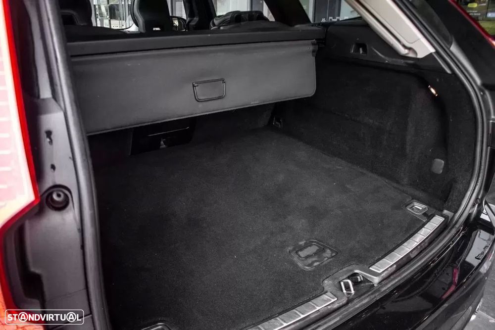 Volvo XC 60 2.0 T6 PHEV Inscription AWD - 31