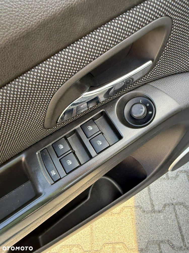 Chevrolet Cruze - 8