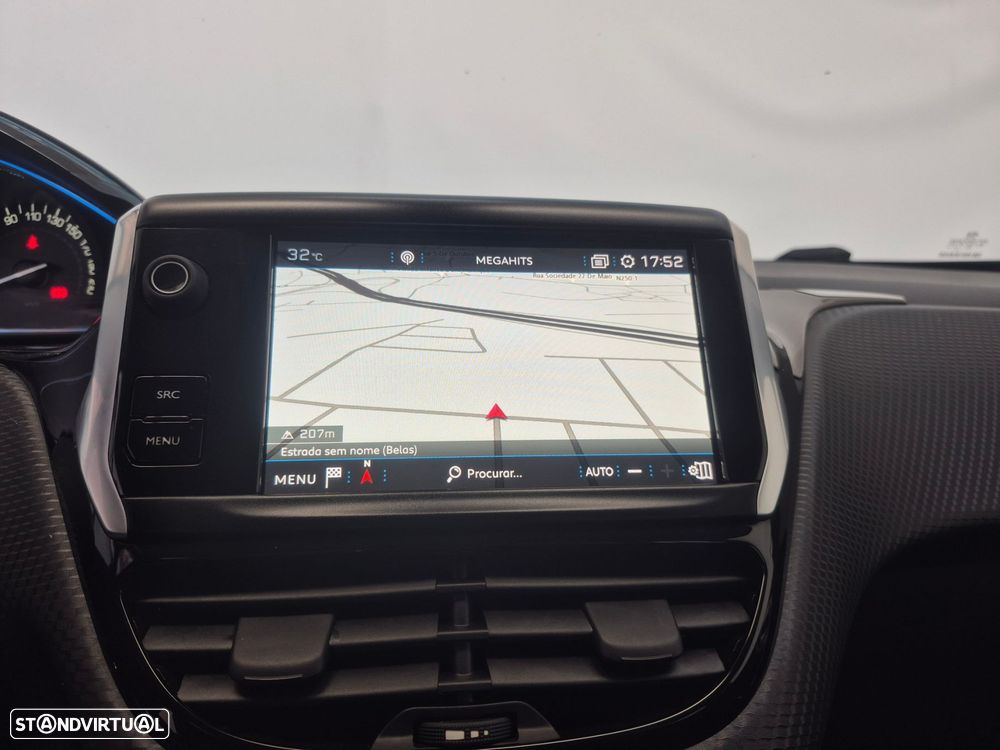 Peugeot 2008 1.2 PureTech Allure - 12