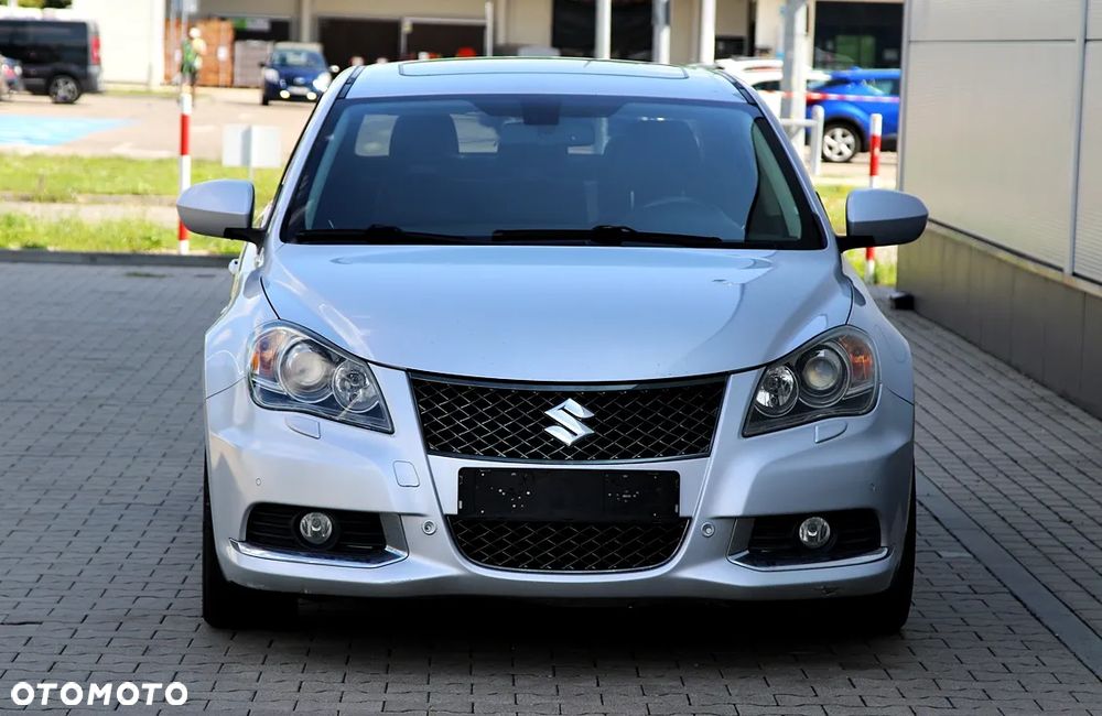 Suzuki Kizashi - 12