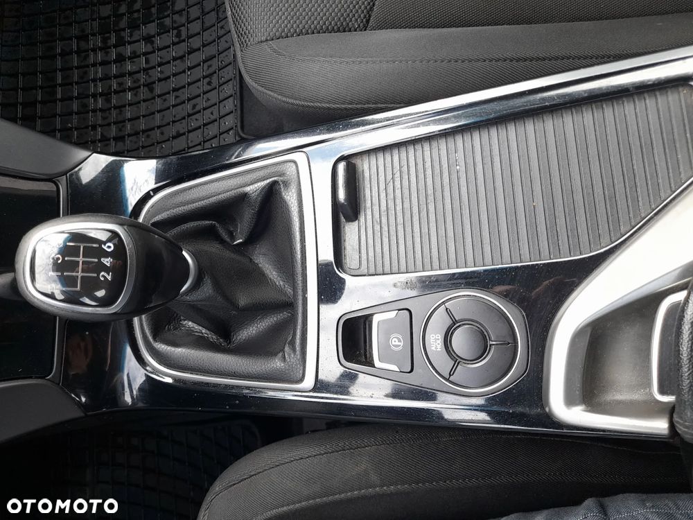 Hyundai i40 1.7 CRDi Comfort + - 26