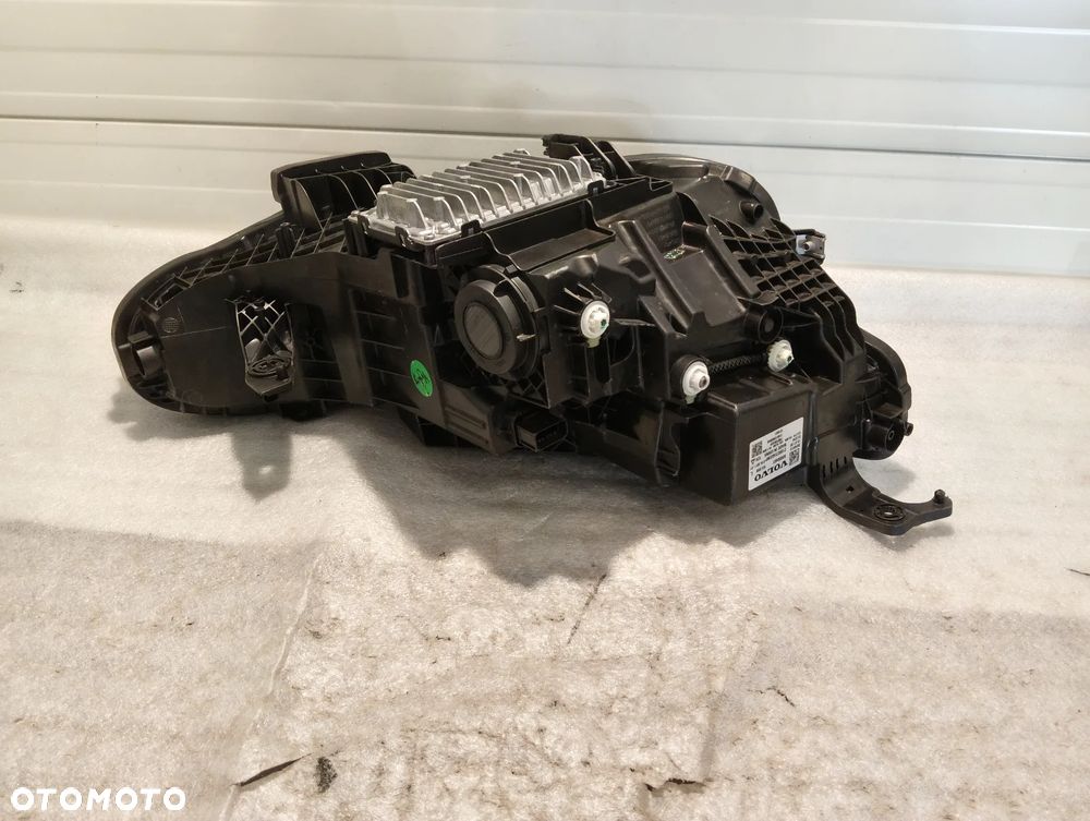 Volvo EX30 FULL LED PRZÓD STRONA LEWA 80000401 - 4