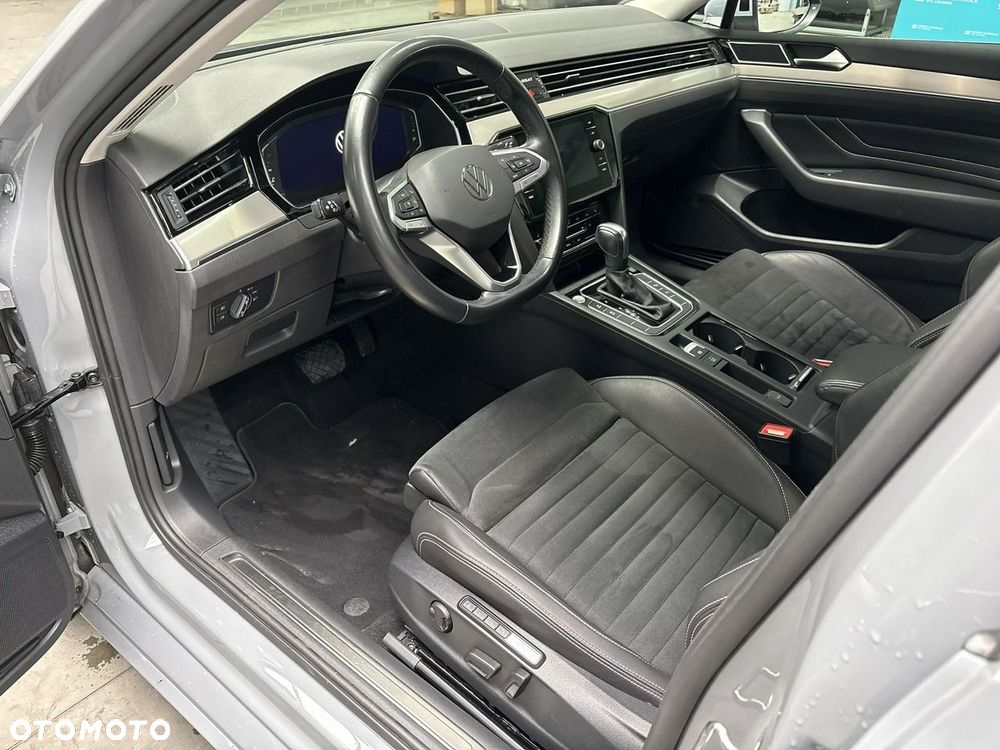Volkswagen Passat - 5
