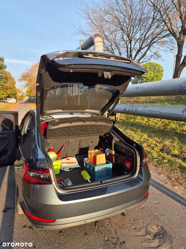 Skoda Superb 2.0 TDI Ambition DSG7 - 12