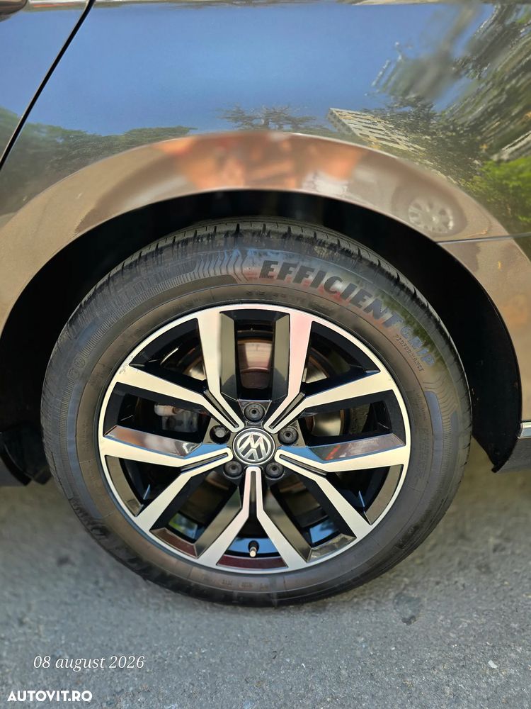 Volkswagen Passat 2.0 TDI DSG Highline - 17