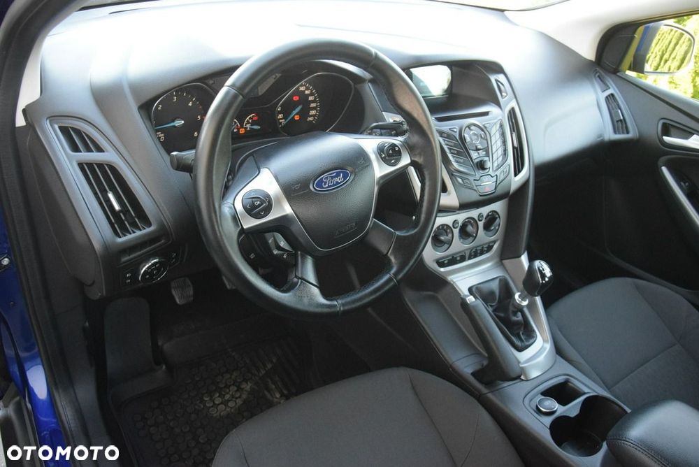 Ford Focus 1.6 TDCi DPF Start-Stopp-System SYNC Edition - 31
