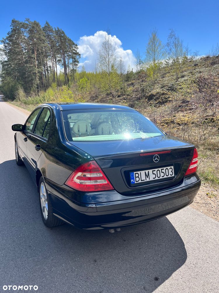 Mercedes-Benz Klasa C 180 T Kompressor Classic - 6