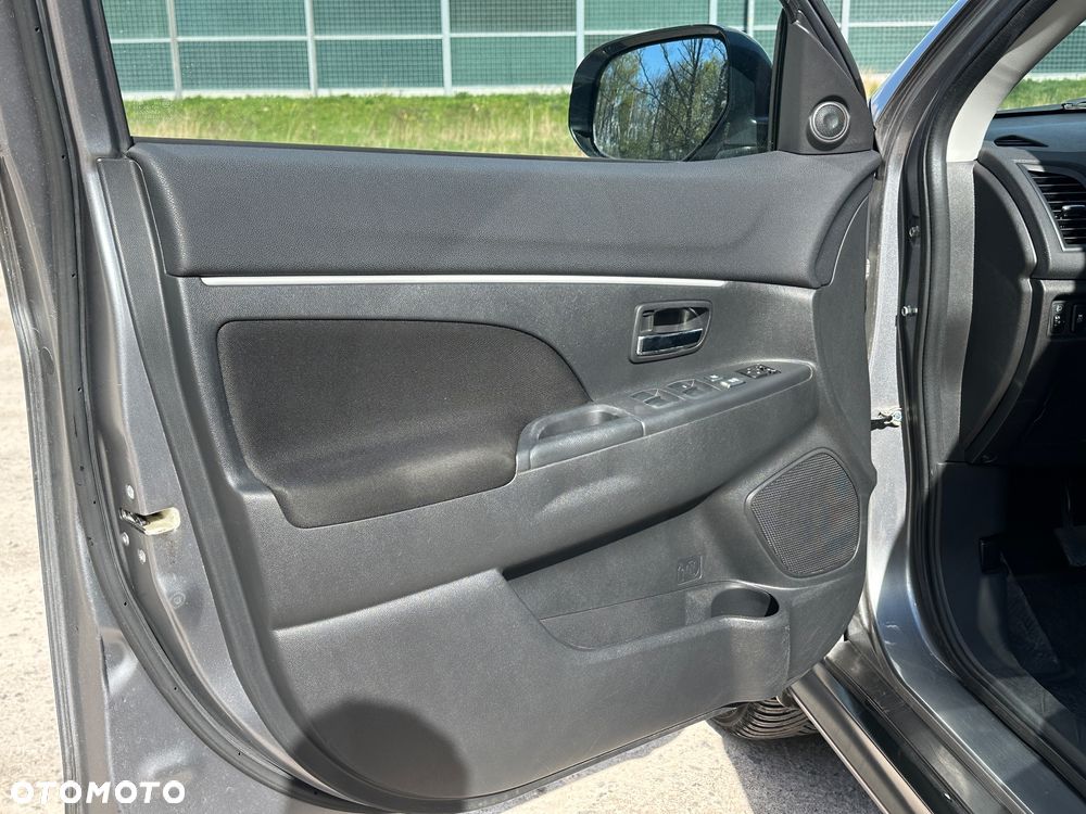 Mitsubishi ASX 1.6 2WD Instyle - 17