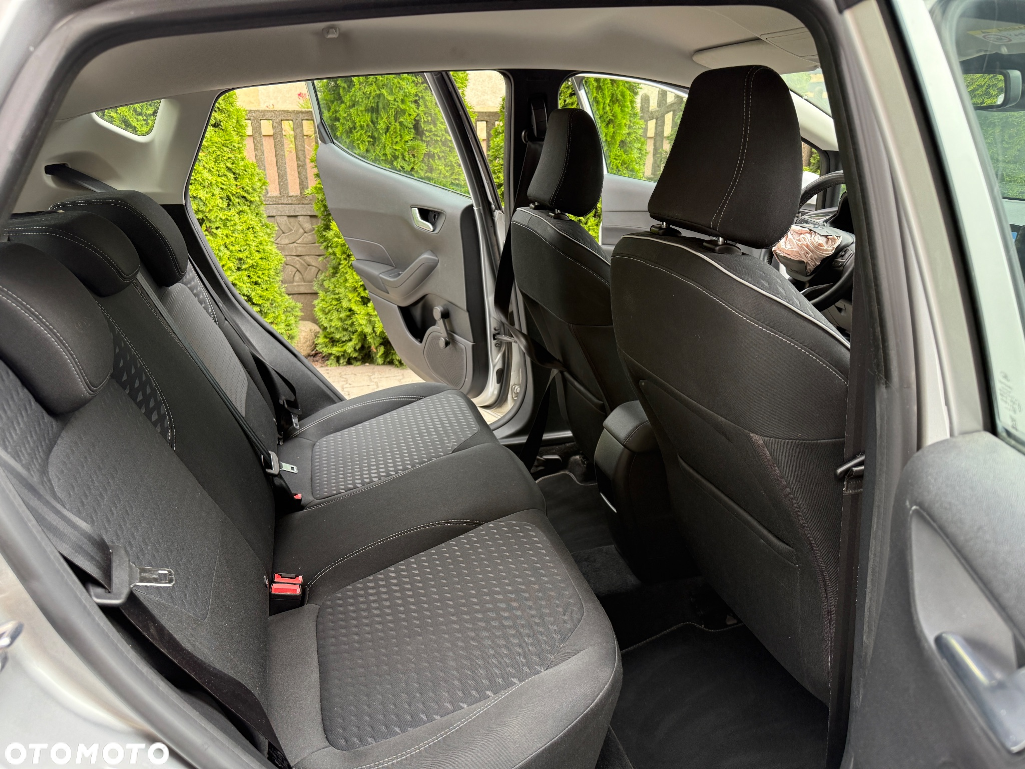 Ford Fiesta 1.0 EcoBoost S&S TREND - 10