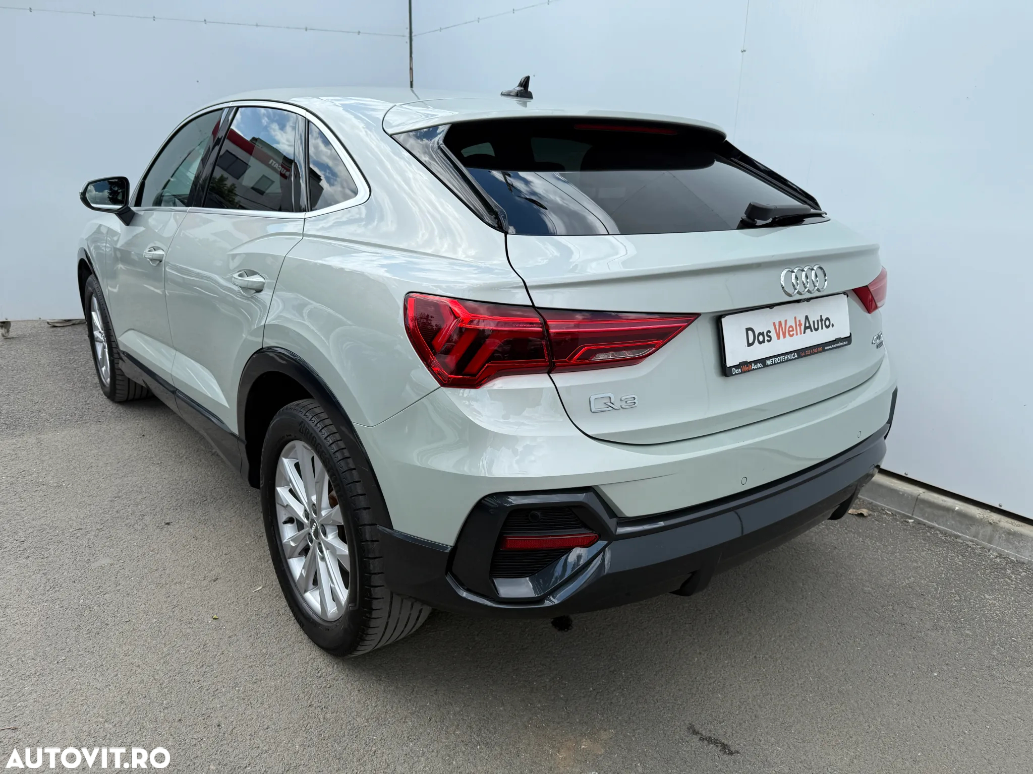 Audi Q3 Sportback 2.0 40 TDI quattro S tronic S Line - 3